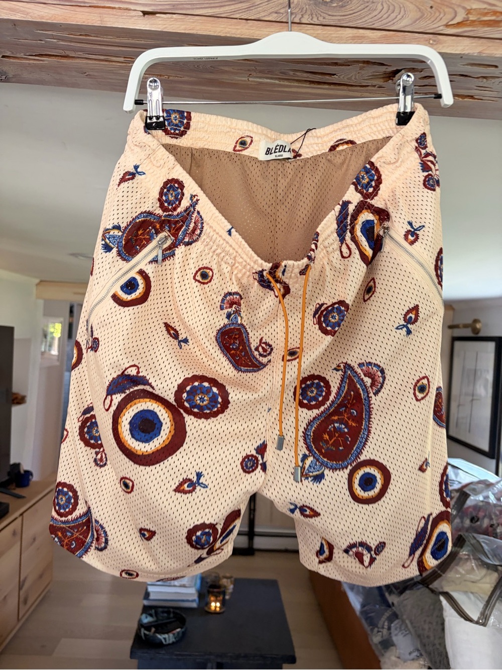Men  Beige Paisley Print Athletic Shorts size XL